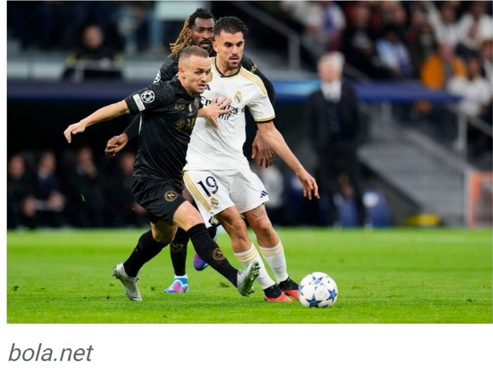Liga Champions, Real Madrid Menang Telak 4-2 Lawan Napoli