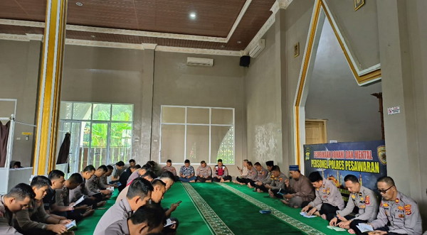 Tingkatkan Mental Spiritual Personil, Polres Pesawaran Laksanakan Binrohtal