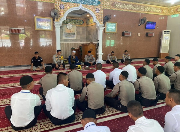 Wujudkan Karakter Sosok Polri Yang Humanis, Polisi di Bandar Lampung Rutin Laksanakan Binrohtal