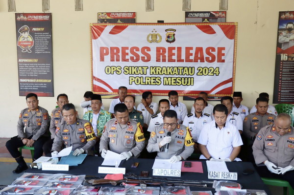 Polres Mesuji Melaksanakan Press Release   Hasil Ungkap Oprasi Sikat Krakatau 2024