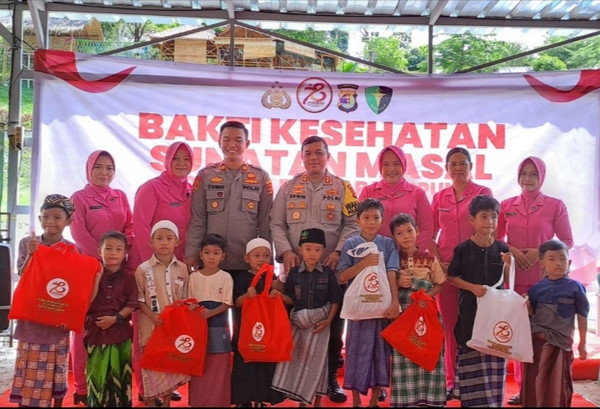 Puluhan Anak di Bandar Lampung Antusias Ikuti Khitanan Massal Hari Bhayangkara Ke 78
