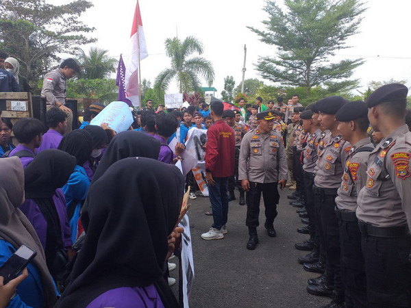 Unjuk Rasa Mahasiswa di Pringsewu Berlangsung Damai, Polisi Ucapkan Terima Kasih kepada Peserta Aksi dan Petugas Pengamanan