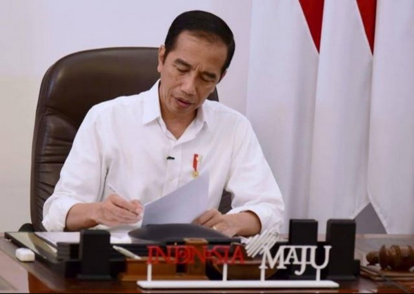 Sah! Jokowi Teken Undang-Undang Ibu Melahirkan Dapat Cuti 6 Bulan