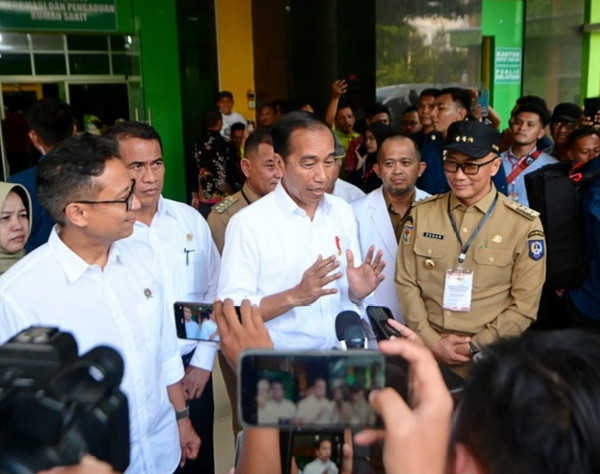 Jokowi Puji Harga Cabai hingga Bawang Merah di Sulsel Lebih Murah dari Jawa