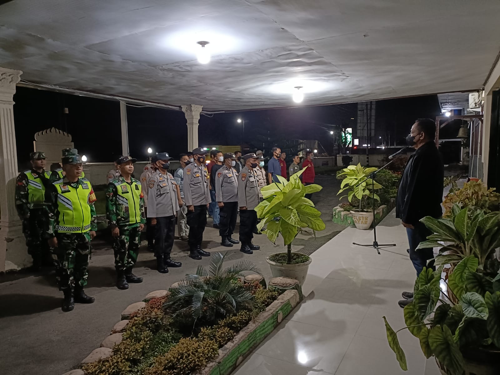 Soliditas Polsek Natar, TNI dan Pol. PP saat Patroli Gabungan.