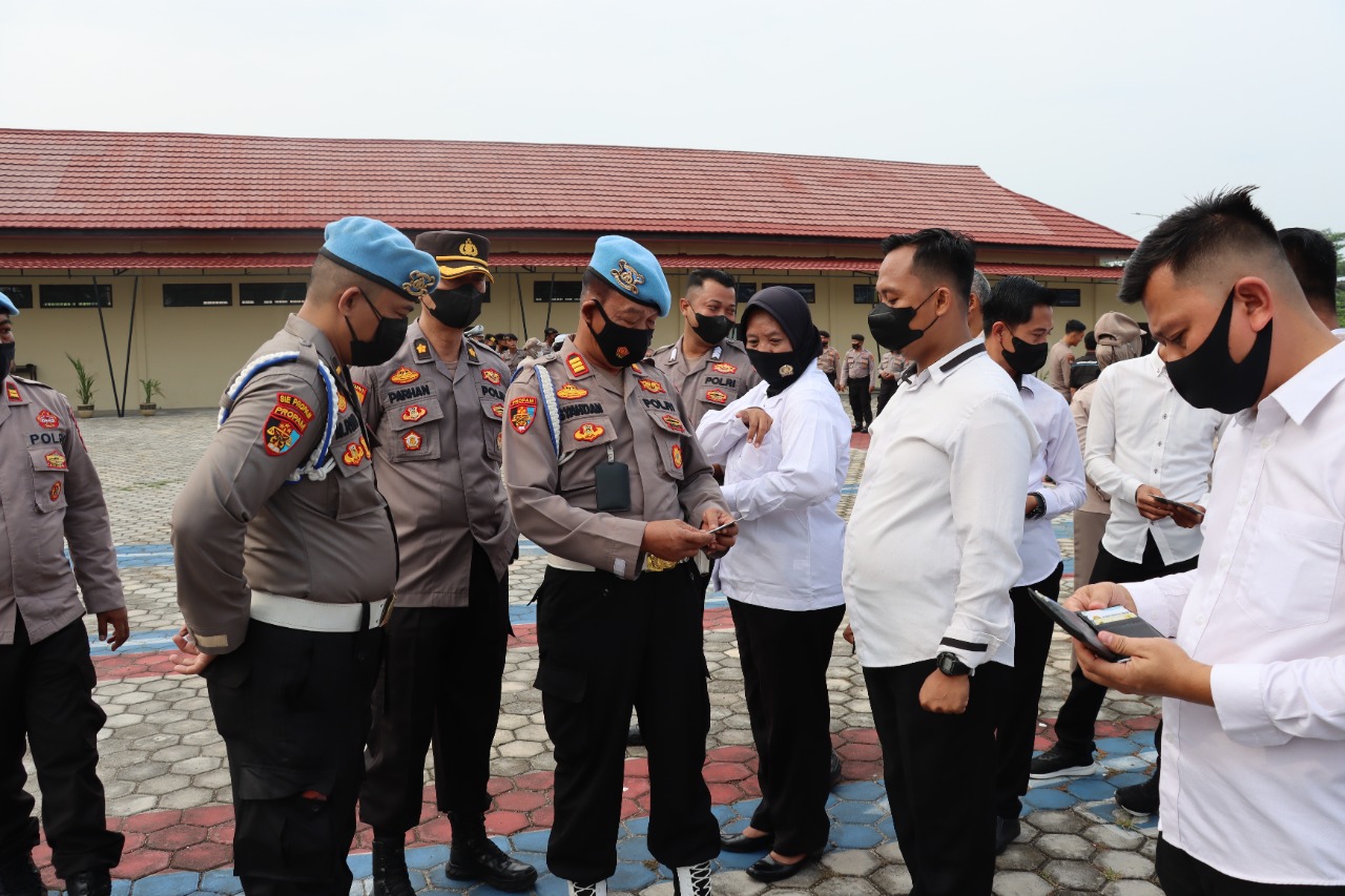 Tingkatkan Disiplin, Propam Polda Cek Personil Polres Lampung Selatan