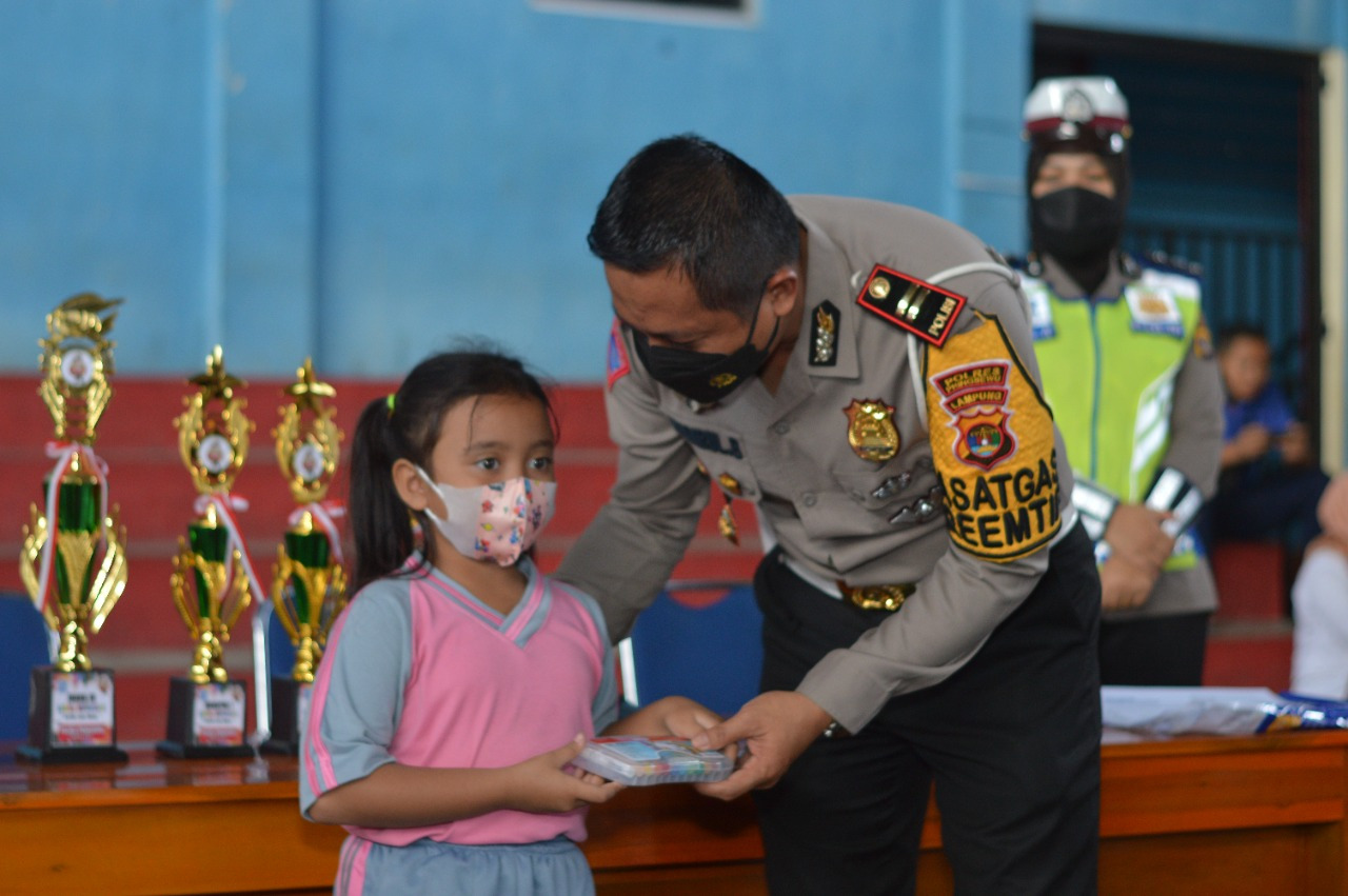 Sat Lantas Polres Pringsewu Adakan Lomba Mewarnai Bagi Anak Tk, dalam Menyambut Hut Bhayangkara Ke-76