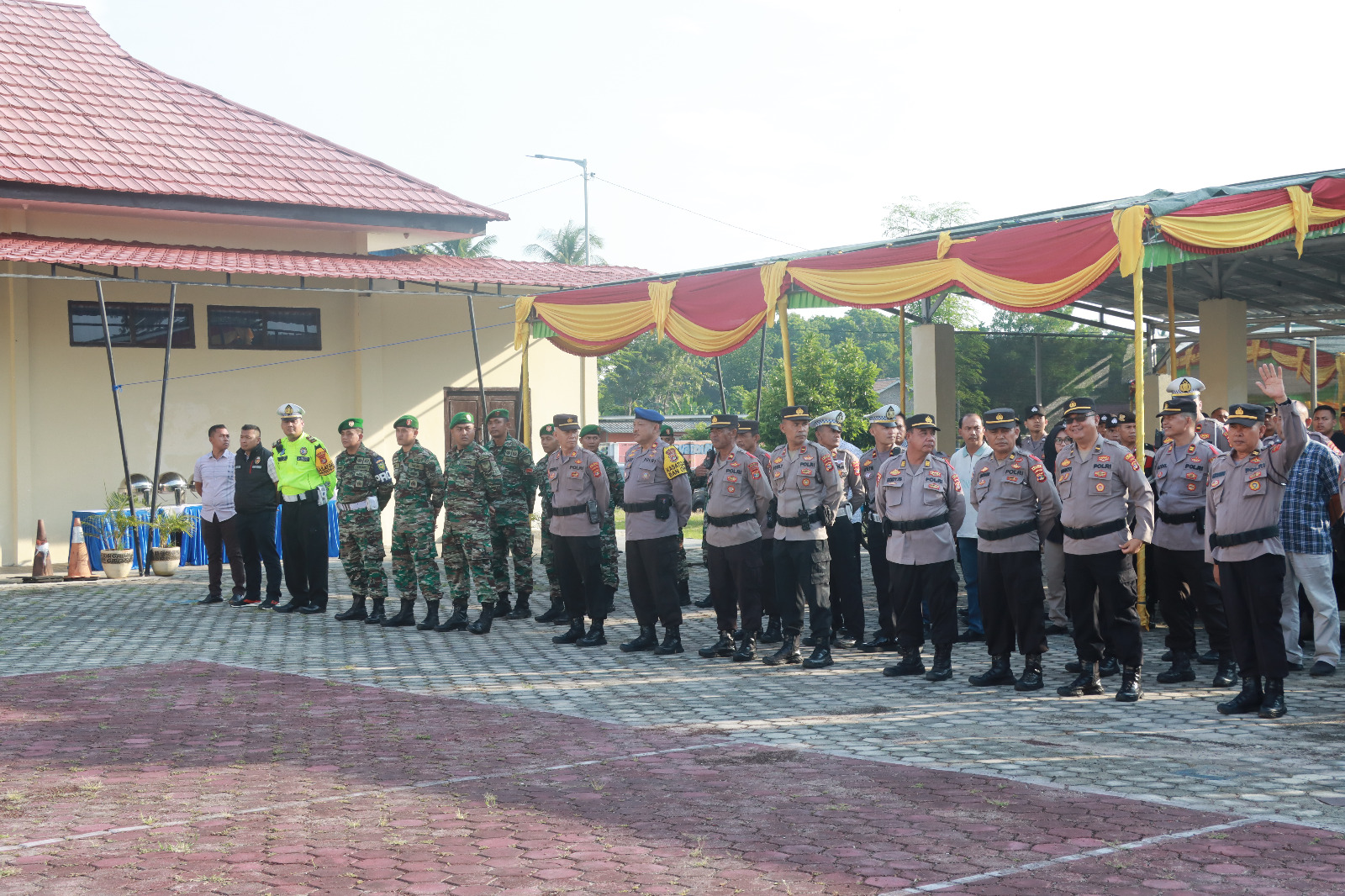 Amankan Malam Takbir, Polres Lamsel gelar Patroli Gabungan