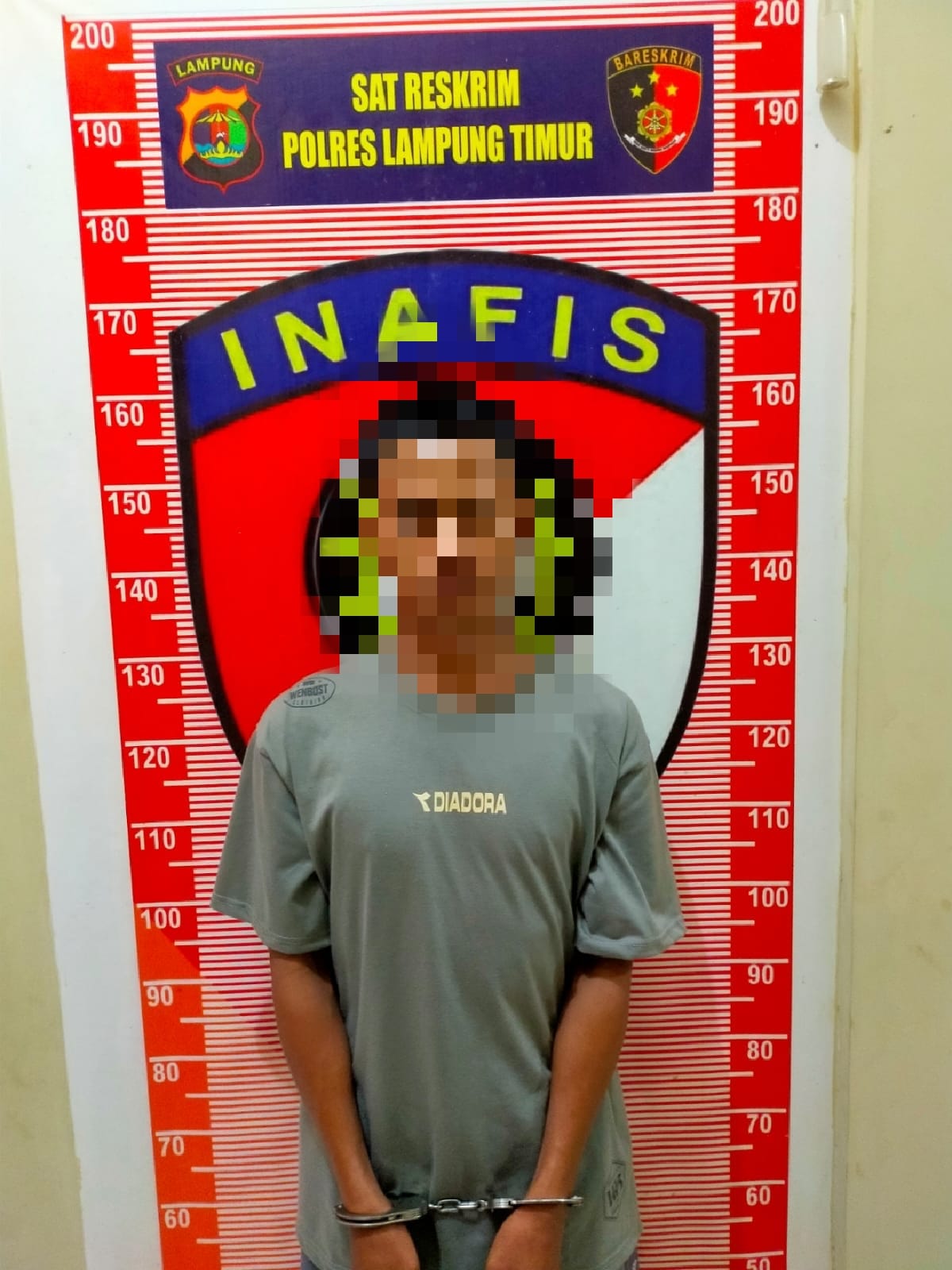 Residivis Pencurian, Diantar Keluarganya Ke Polres Lampung Timur