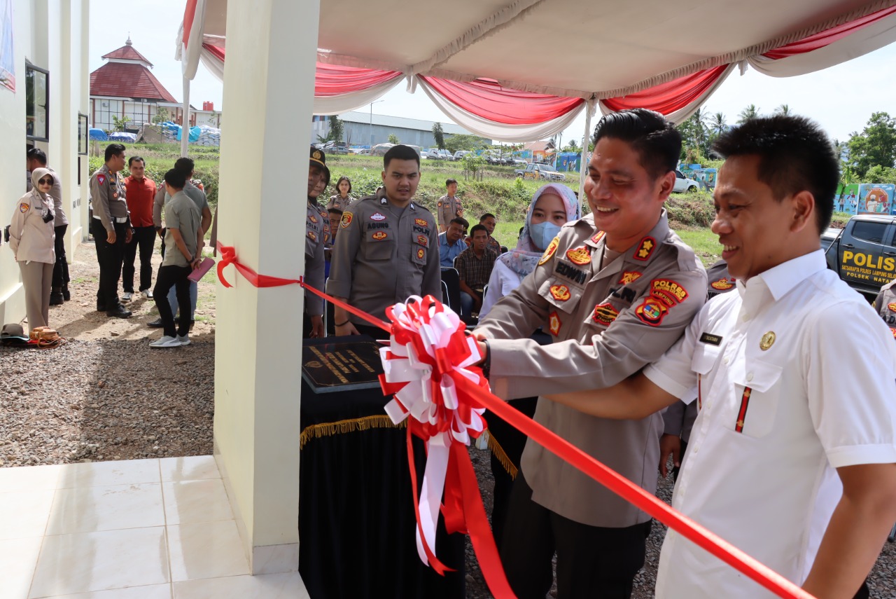 Lapangan Bulutangkis Indoor Polres Lampung Selatan diresmikan.