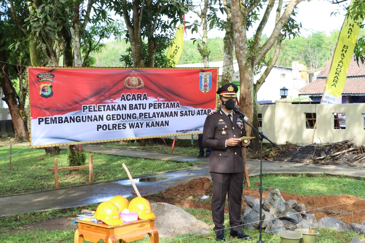Kapolres Letakan Batu Pertama Pembangunan Gedung Pelayanan Terpadu Satu Atap Polres Way Kanan