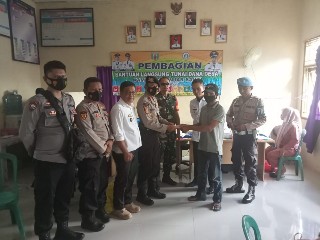 Berikan Rasa Aman, TNI - Polri Monitoring Penyaluran BLT Dana Desa
