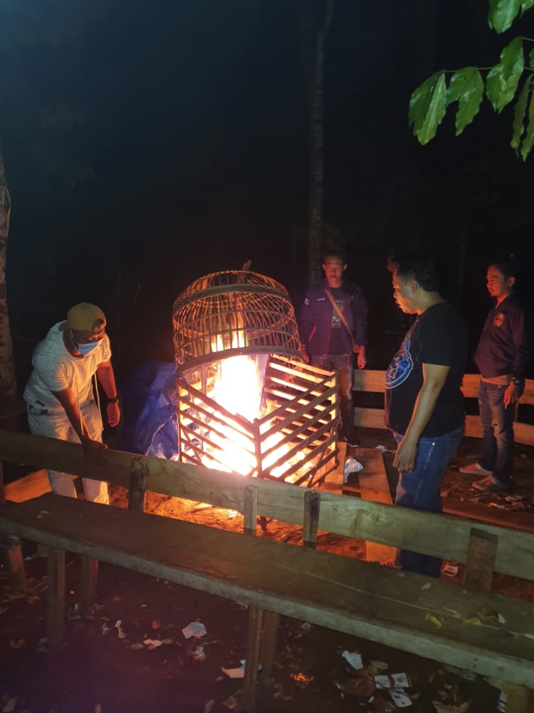 Polsek Kedondong Sapu Bersih Lokasi yang Sering dijadikan Sabung Ayam