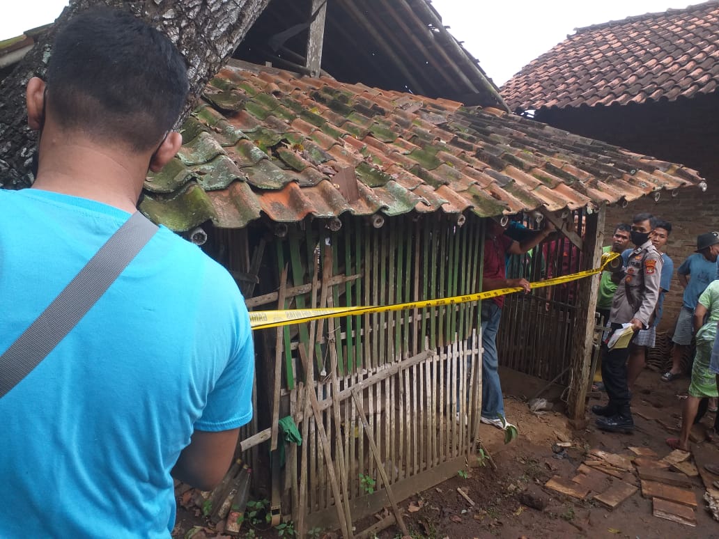 Kapolsek Gadingrejo Beberkan Motif Lansia Asal Pringsewu Bunuh Diri Dikandang Ayam