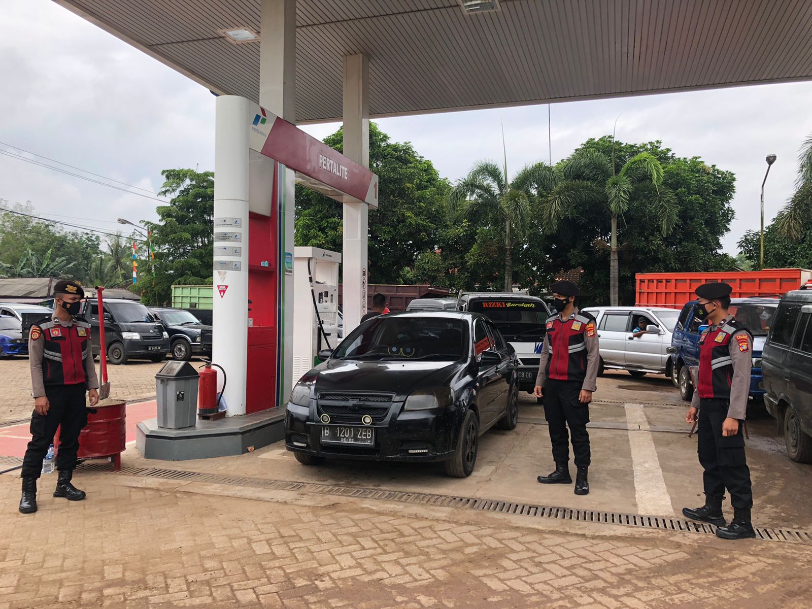 Sat Samapta Polres Tubaba, Rutin Lakukan PAM di SPBU Pasca Kenaikkan Harga BBM