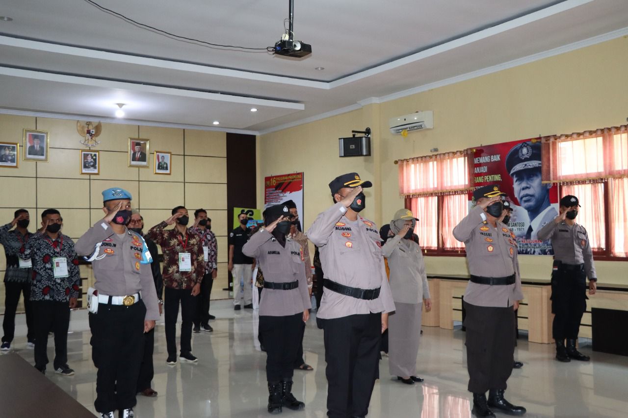 Polres Tanggamus Gelar Pakta Integritas Terhadap Sejumlah Calon Tamtama Polri TA. 2023