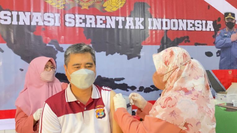 Ratusan Personel Polres Pringsewu Jalani Vaksinasi Booster Dosis Kedua