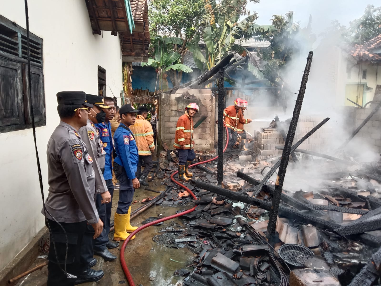 Rumah Semi Permanen Di Pringsewu Terbakar, Ini Penjelaskan Kapolsek Pringsewu Kota