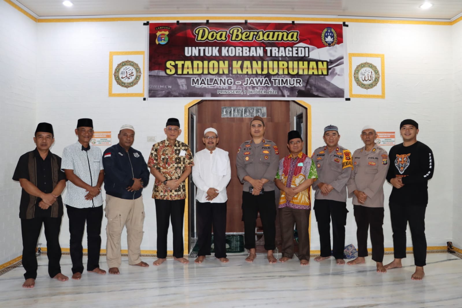Peduli Korban Tragedi Kanjuruhan Malang, Polres Pringsewu Gelar Sholat Ghoib dan Doa Bersama