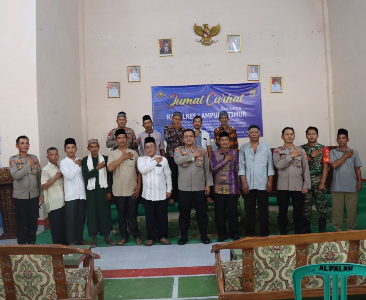 Jum'at Curhat , Kapolres Lamtim Dengarkan Keluhan Masyarakat Kecamatan Sukadana