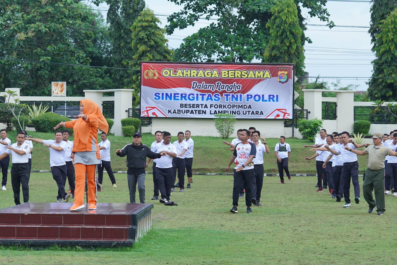 Perkuat Sinergitas, Polres Lampung Utara Gelar Olahraga Bersama TNI dan Forkopimda