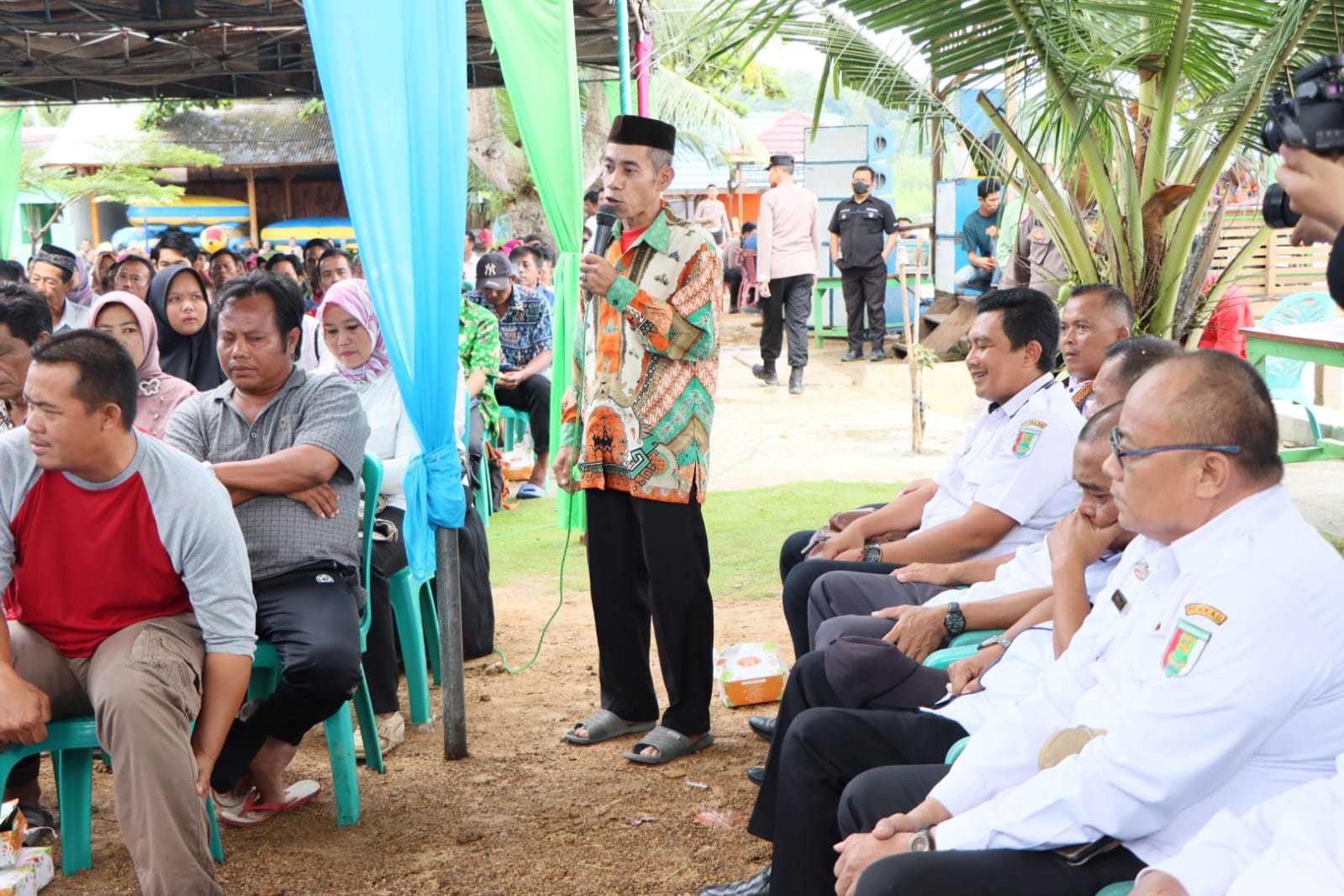 Dialog Interaktif Bersama Kapolda, Masyarakat Pulau Pahawang Keluhkan Populasi Kera