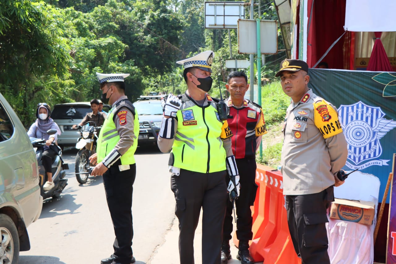 Kapolres Pesawaran cek Lokasi wisata di H+3 Lebaran guna pastikan aman selama libur lebaran