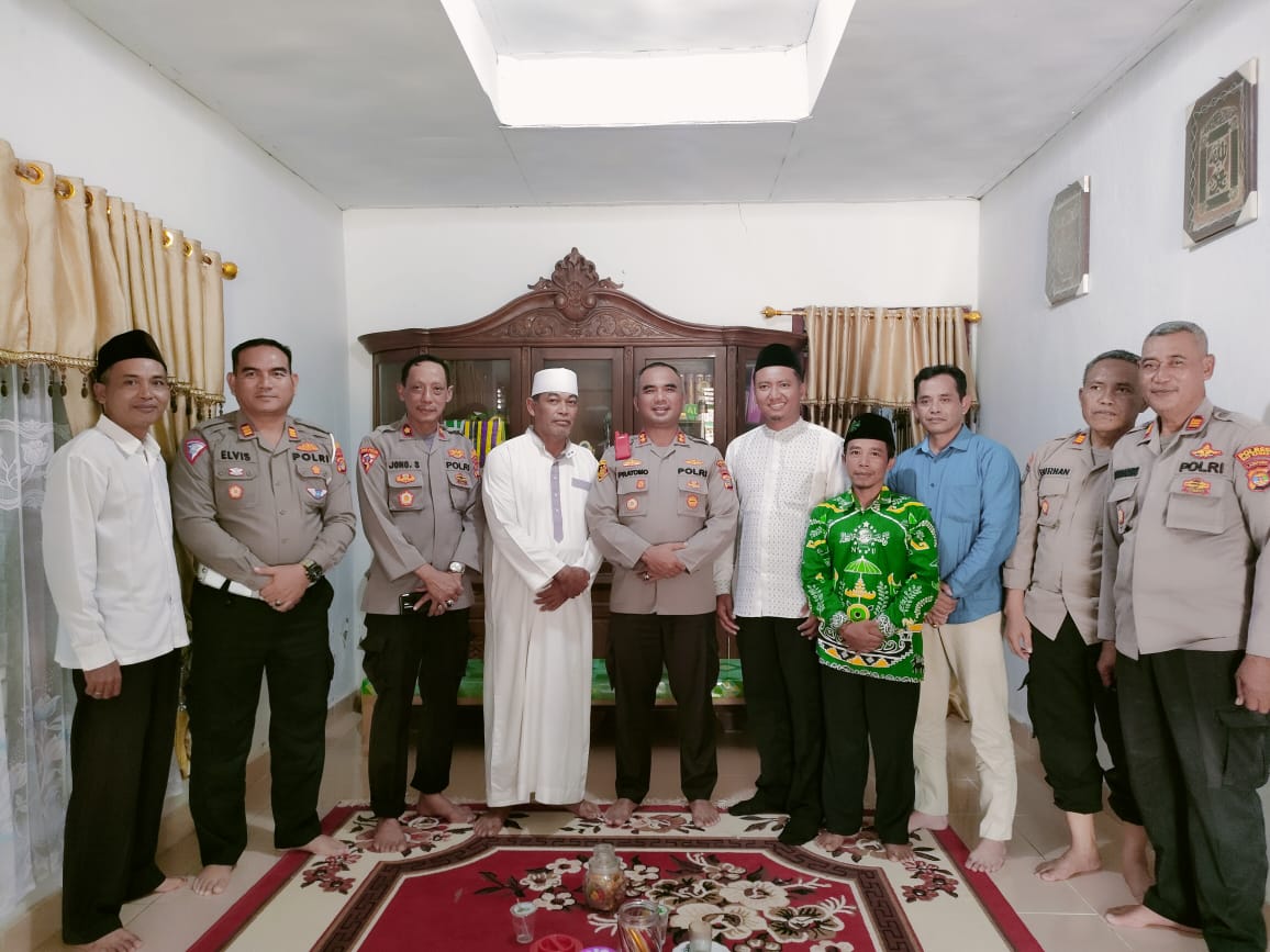 Jelang Pemilu 2024 di Way Kanan, Kapolres Menyapa Tokoh Agama di Ponpes Bahrul Ulum