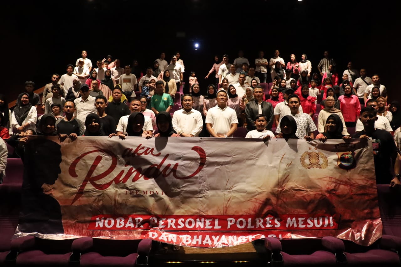 Keluarga Besar Polres Mesuji Nonton Bareng Film Penuh Inspirasi dan Motivasi