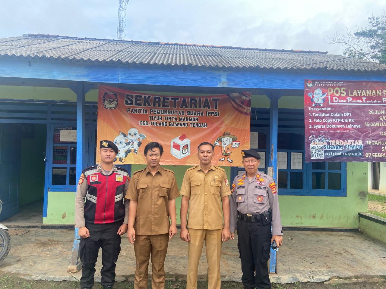 Polres Tubaba Laksanakan Colling Sistem Kekantor  KPPS Kec.Tulang Bawang Tengah  Jelang Pemilu 2024