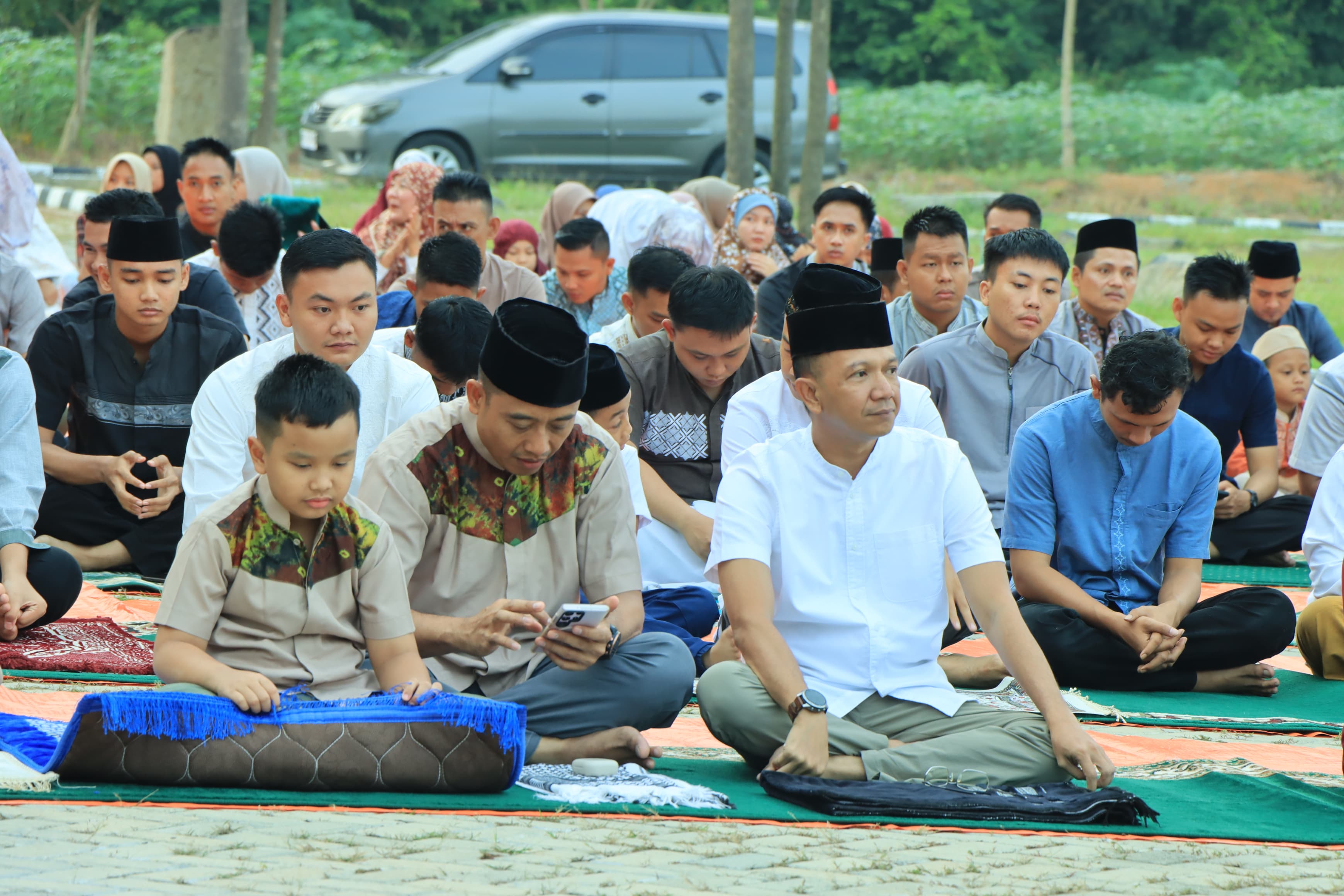 Kapolres Tulang Bawang Barat Laksanakan Sholat Idul Adha bersama Warga