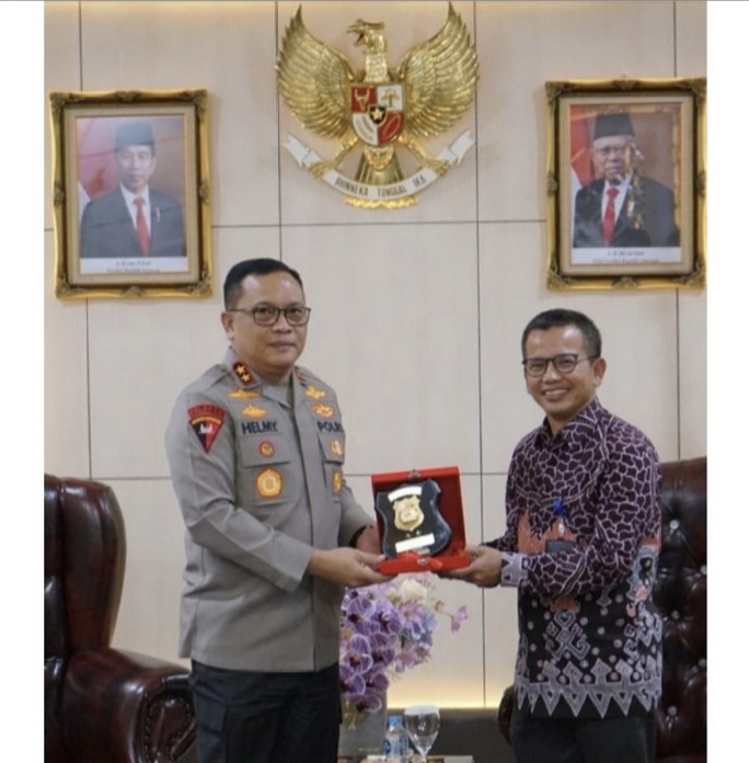 Polda Lampung Terima Penghargaan dari Kantor Pelayanan Pajak Pratama Natar