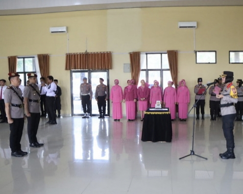Rotasi Kasat Reskrim, Kapolres Pesawaran Pimpin Upacara Sertijab