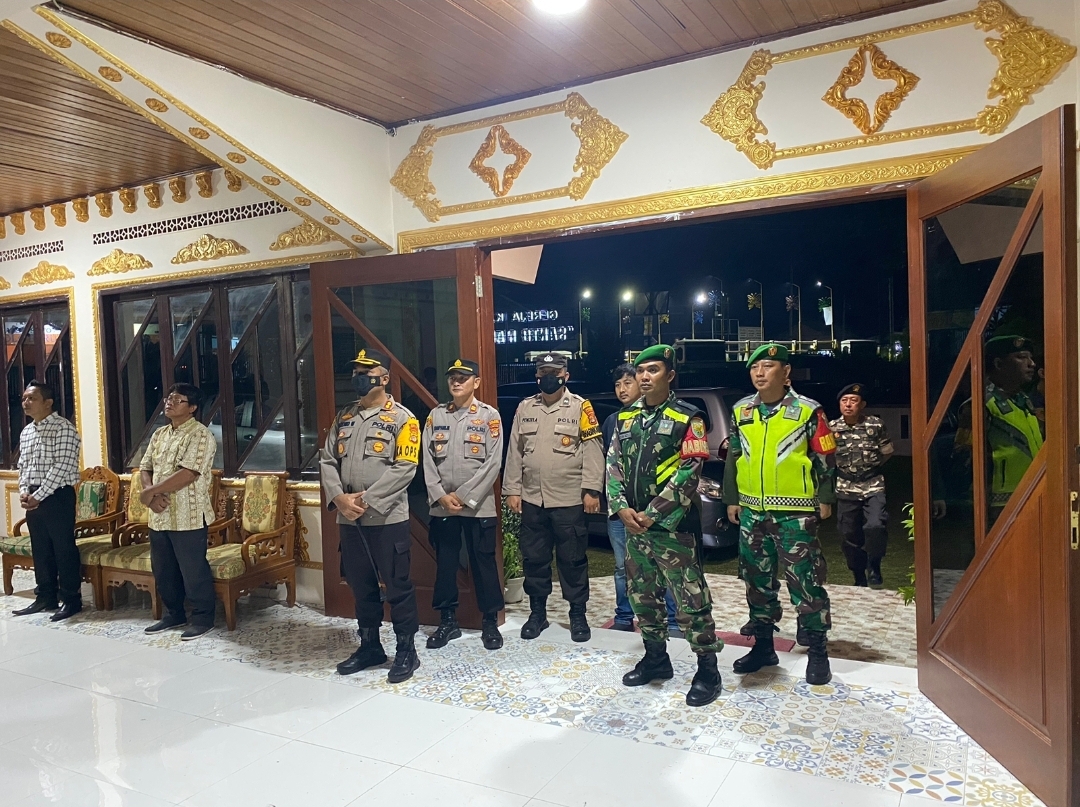 Pastikan Keamanan saat Beribadah Misa Natal, Kapolres Pesawaran Monitoring Gereja
