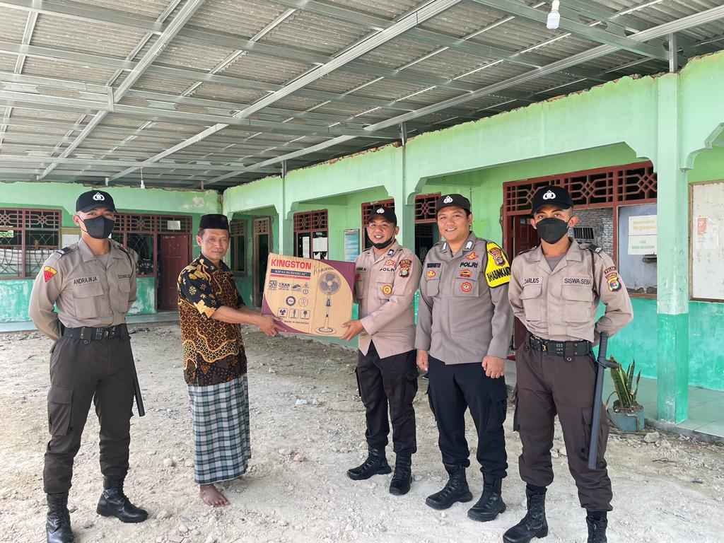 Sat Bimas Polres Lampung Selatan Sambangi Pondok Pesantren YAPINK  V