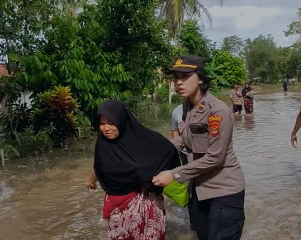 Polisi turun ke lokasi di 3 Kecamatan terendam banjir