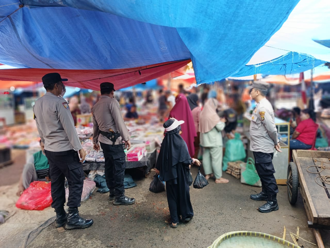 Cegah Gangguan Kamtibmas, Polisi Laksanakan Patroli KRYD di Pasar Kasui
