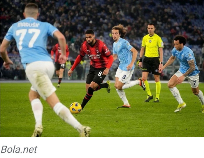 Tiga Pemain Lazio Kartu Merah, AC Milan Menang Dramatis