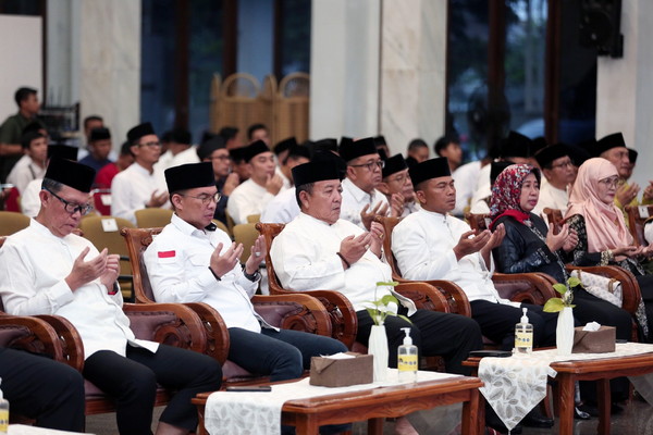 Gubernur dan Jajaran Forkopimda Provinsi Lampung Peringati Nuzulul Qur’an