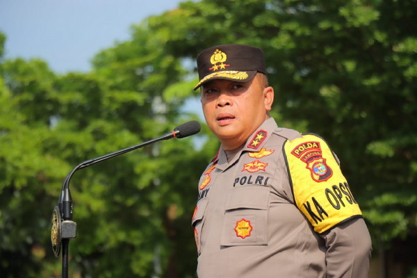 Kapolda Lampung Beri Penghargaan Sekolah Perwira Untuk Aiptu Supriyanto